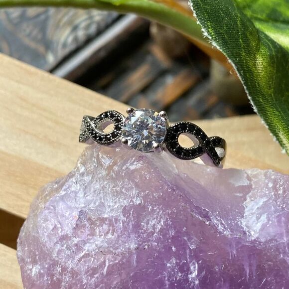 Black Onyx Infinity Cubic Zirconia Solitaire Sterling Silver Ring Sizes 7 & 9 - Picture 6 of 6